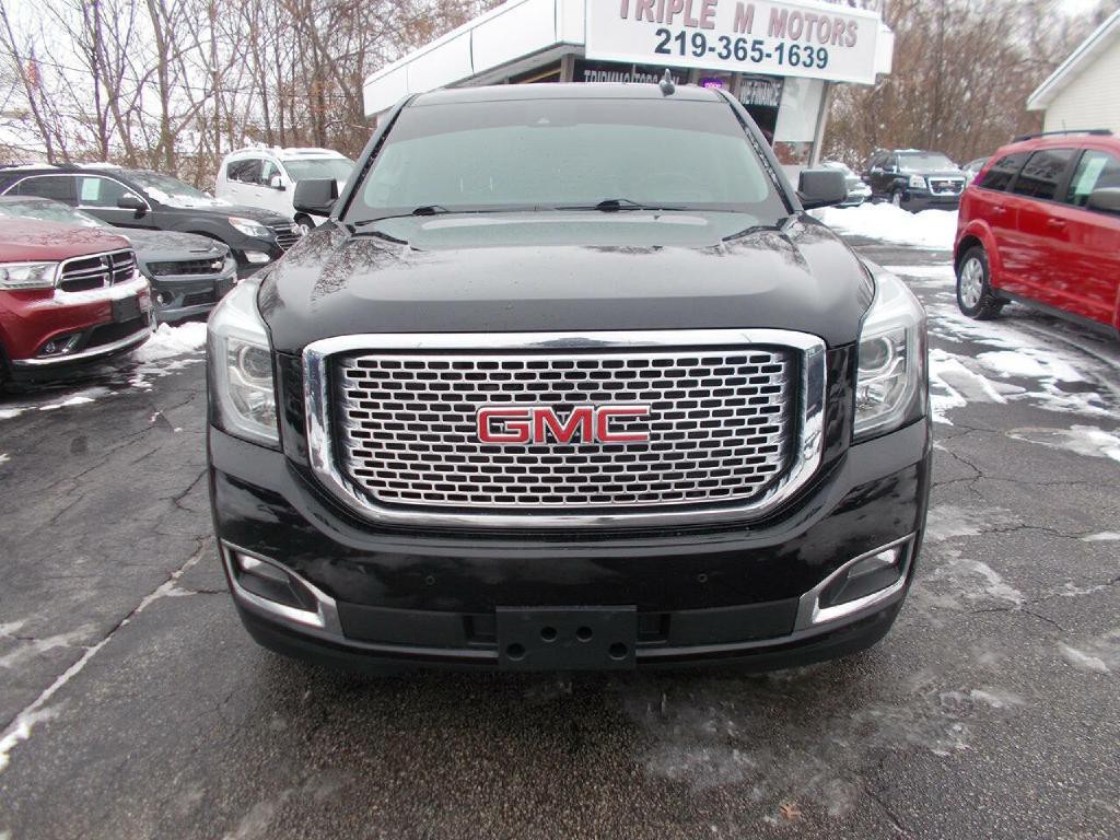 2017 GMC Yukon Image 2