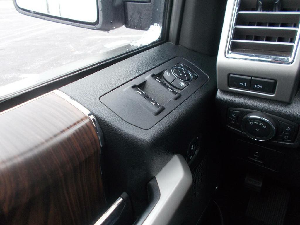 2016 Ford F-150 Image 12