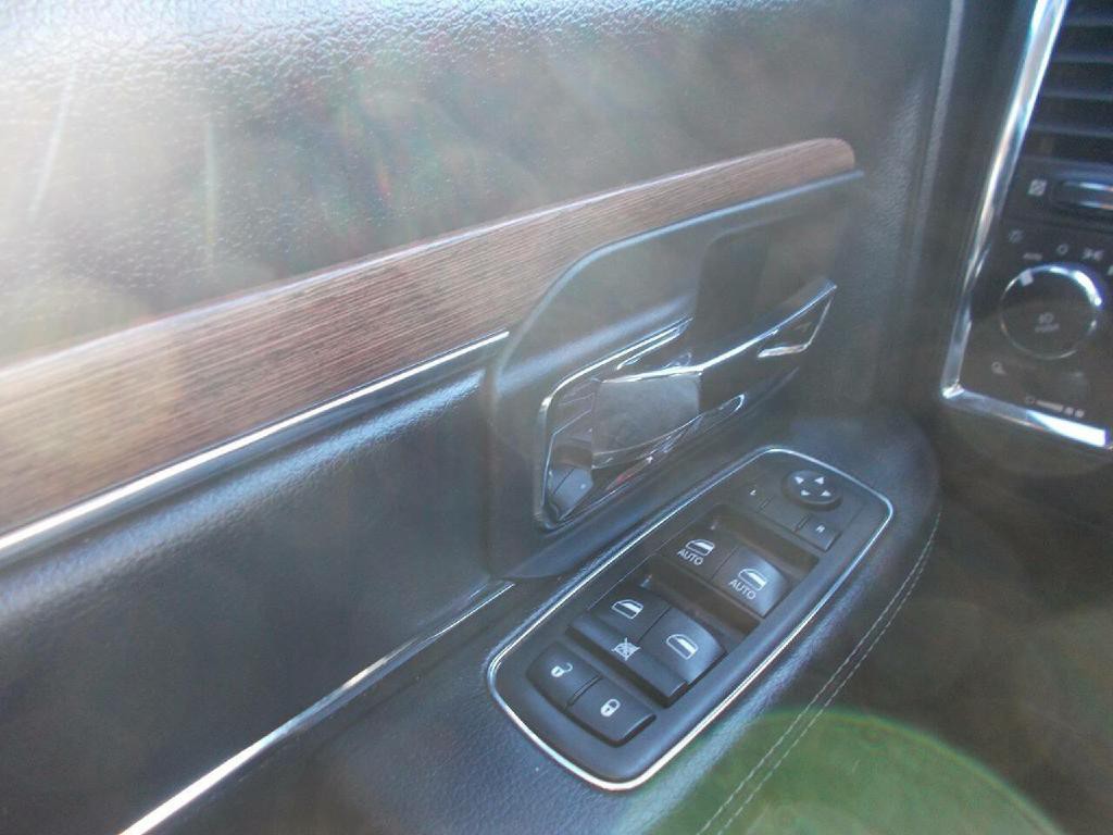 2017 RAM 1500 Image 22