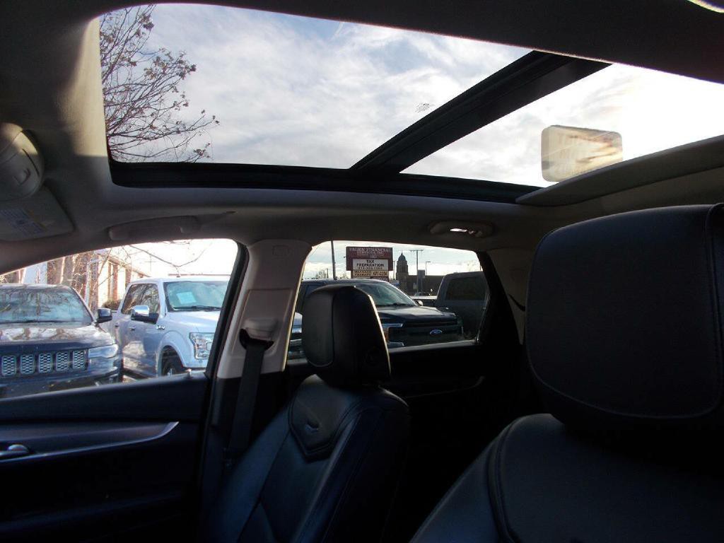 2017 Cadillac XT5 Image 9