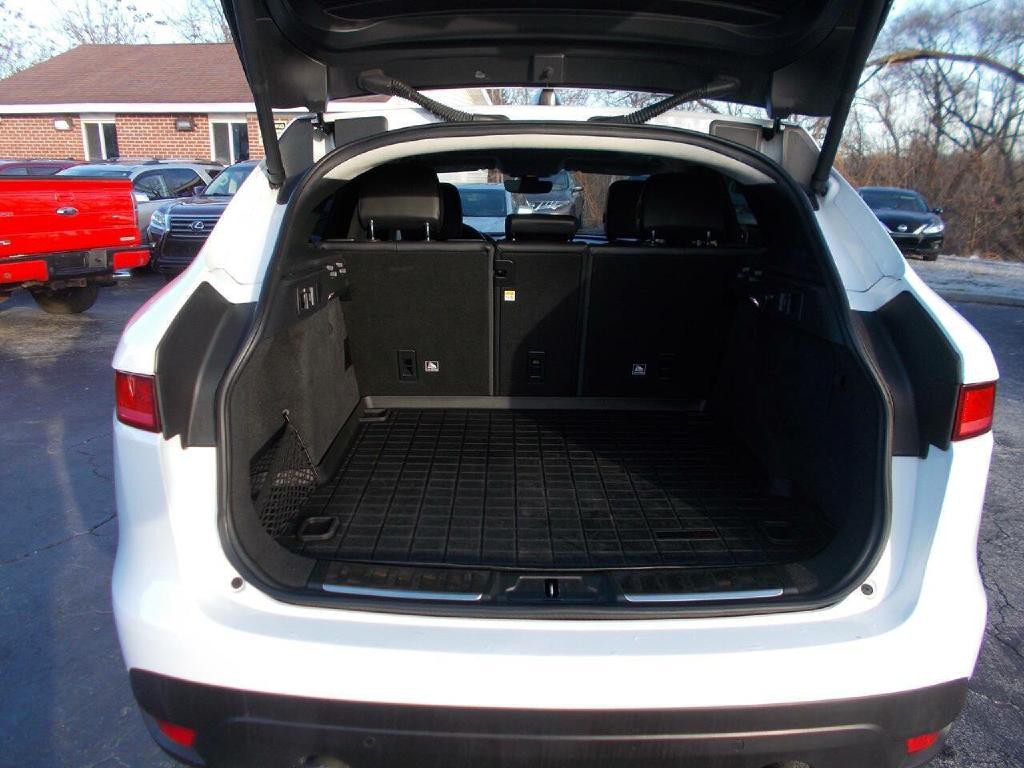 2020 Jaguar F-PACE Image 7