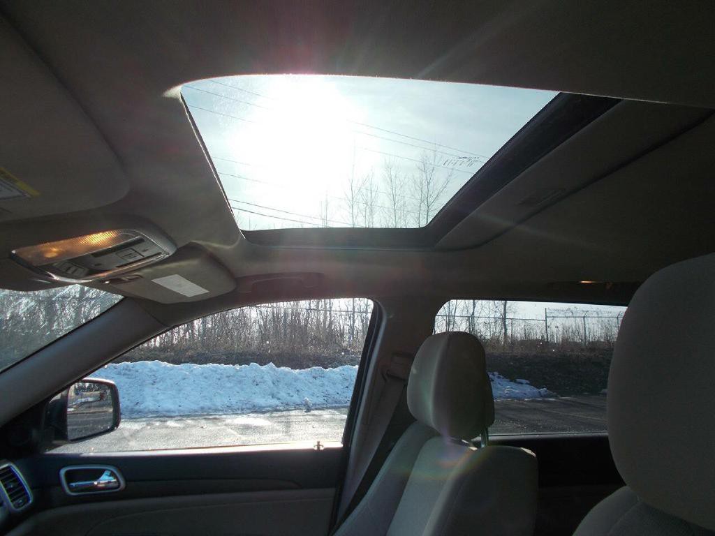 2014 Jeep Grand Cherokee Image 10