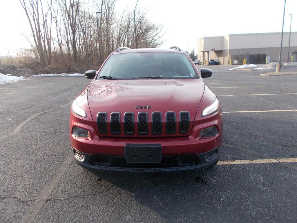 2016 Jeep Cherokee Image 2