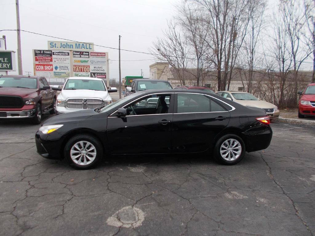 2015 Toyota Camry Image 1