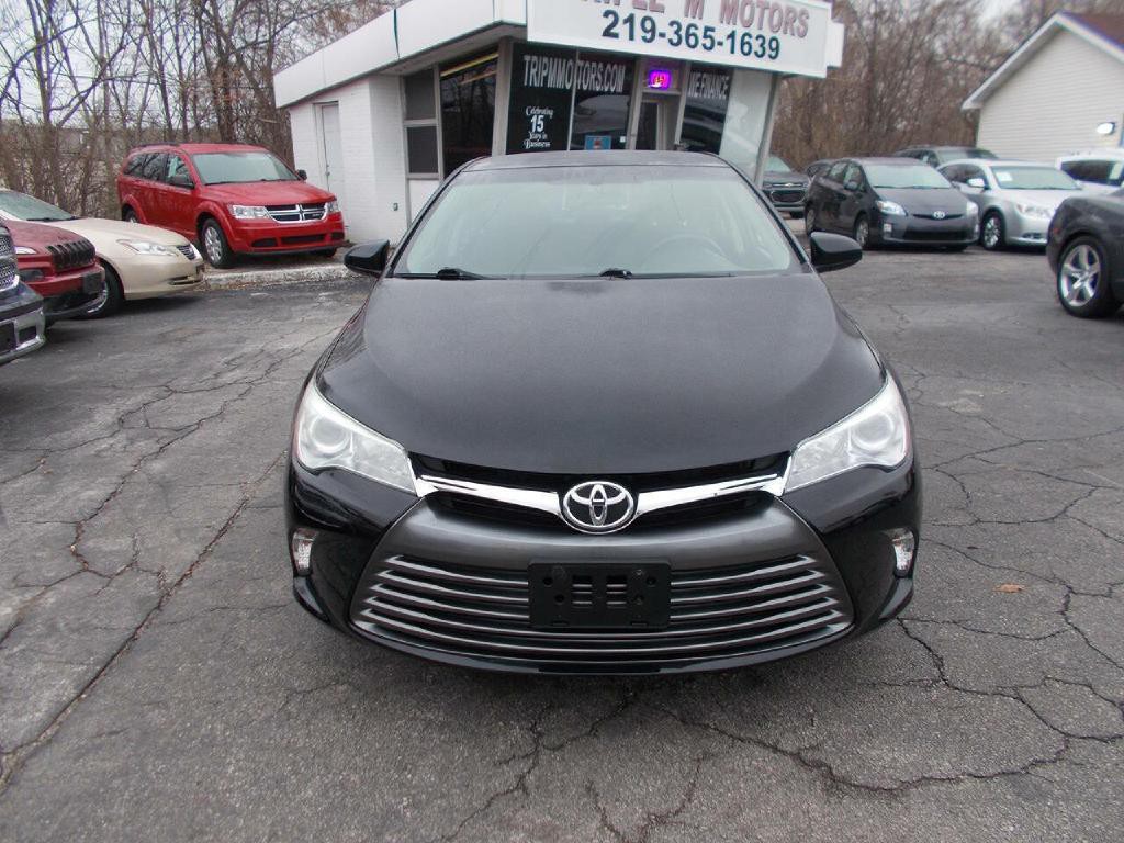 2015 Toyota Camry Image 2