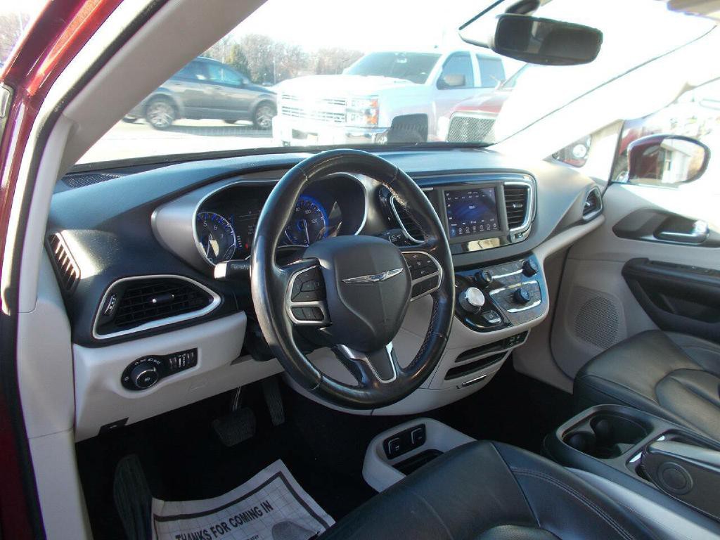 2020 Chrysler Pacifica Image 9