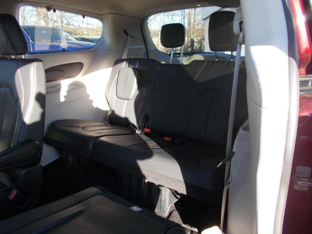 2020 Chrysler Pacifica Image 12