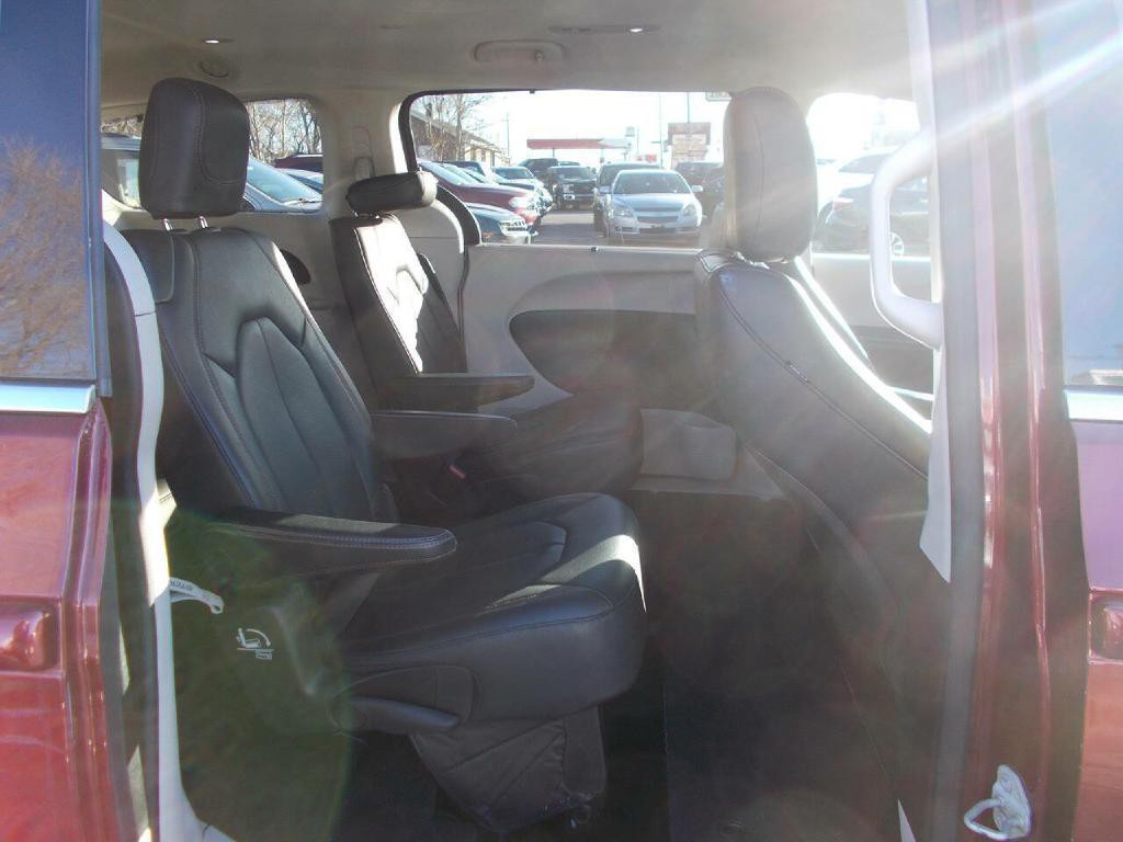 2020 Chrysler Pacifica Image 14