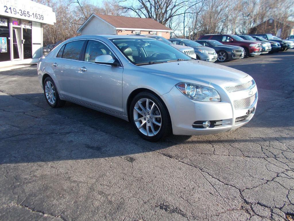 2011 Chevrolet Malibu Image 3