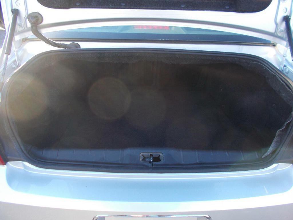 2011 Chevrolet Malibu Image 7