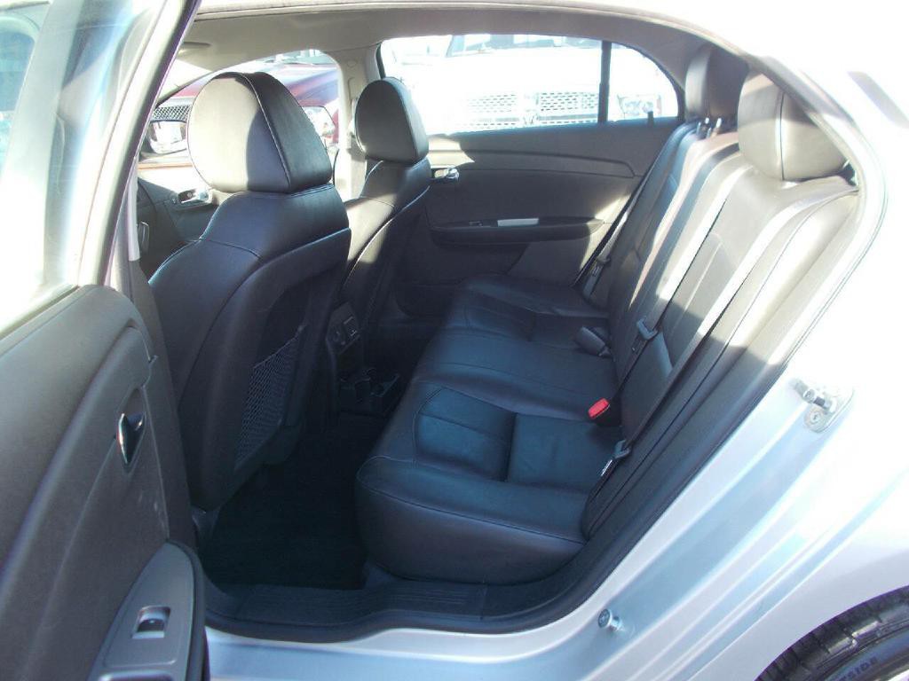 2011 Chevrolet Malibu Image 11