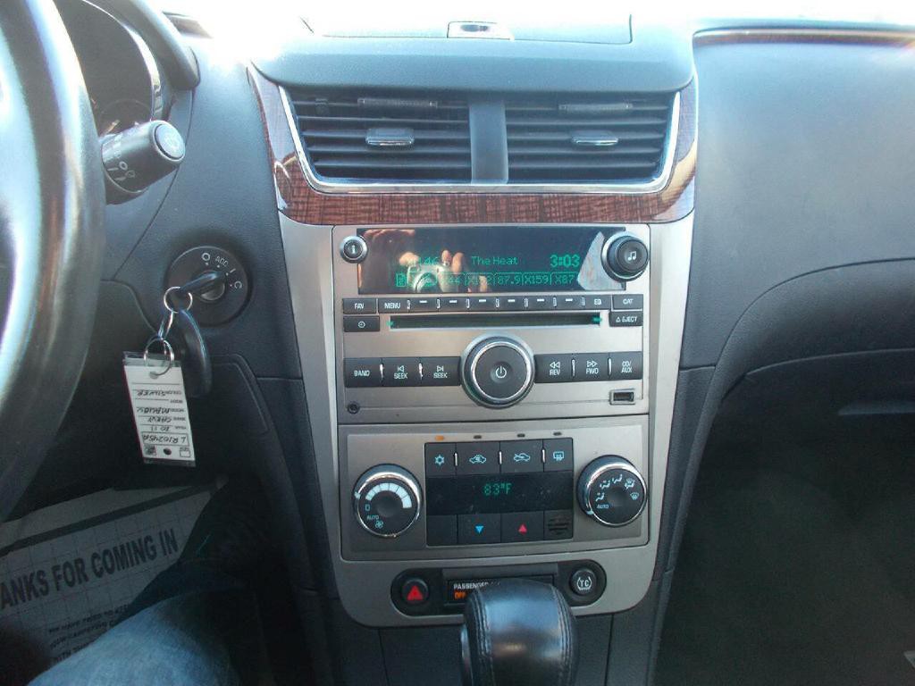2011 Chevrolet Malibu Image 15