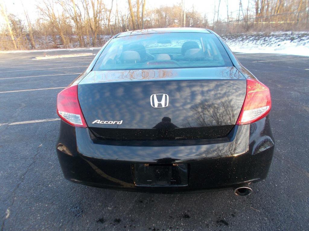 2012 Honda Accord Image 4