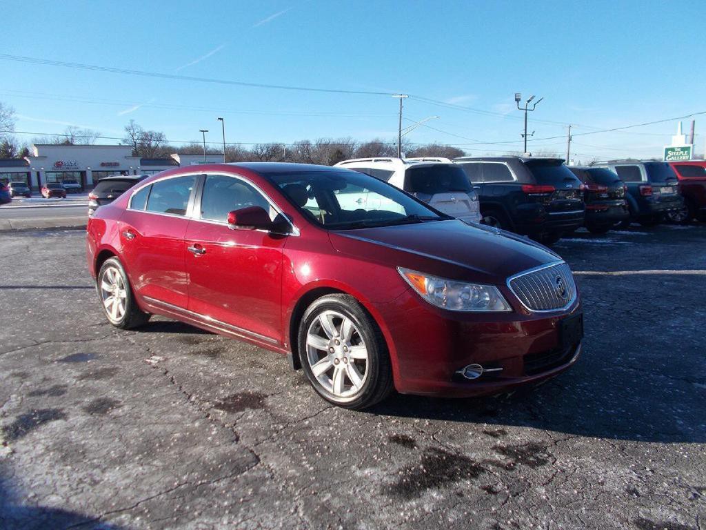 2010 Buick Lacrosse Image 3