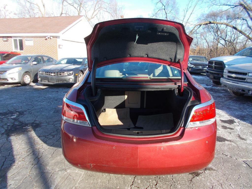 2010 Buick Lacrosse Image 7