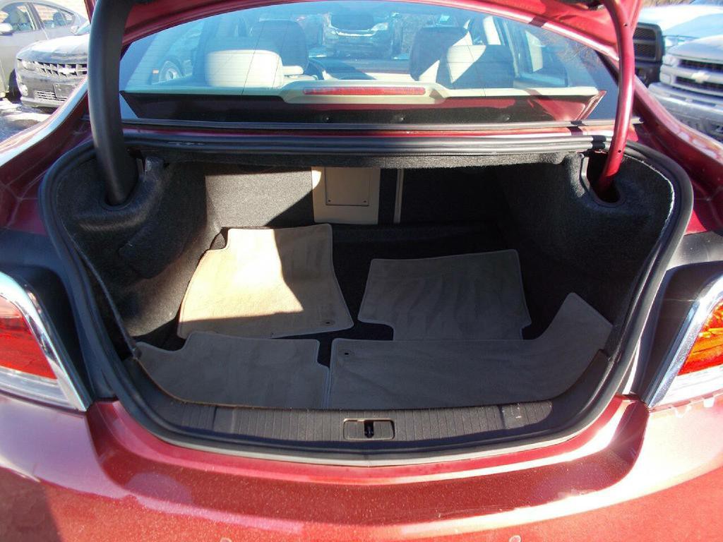 2010 Buick Lacrosse Image 8