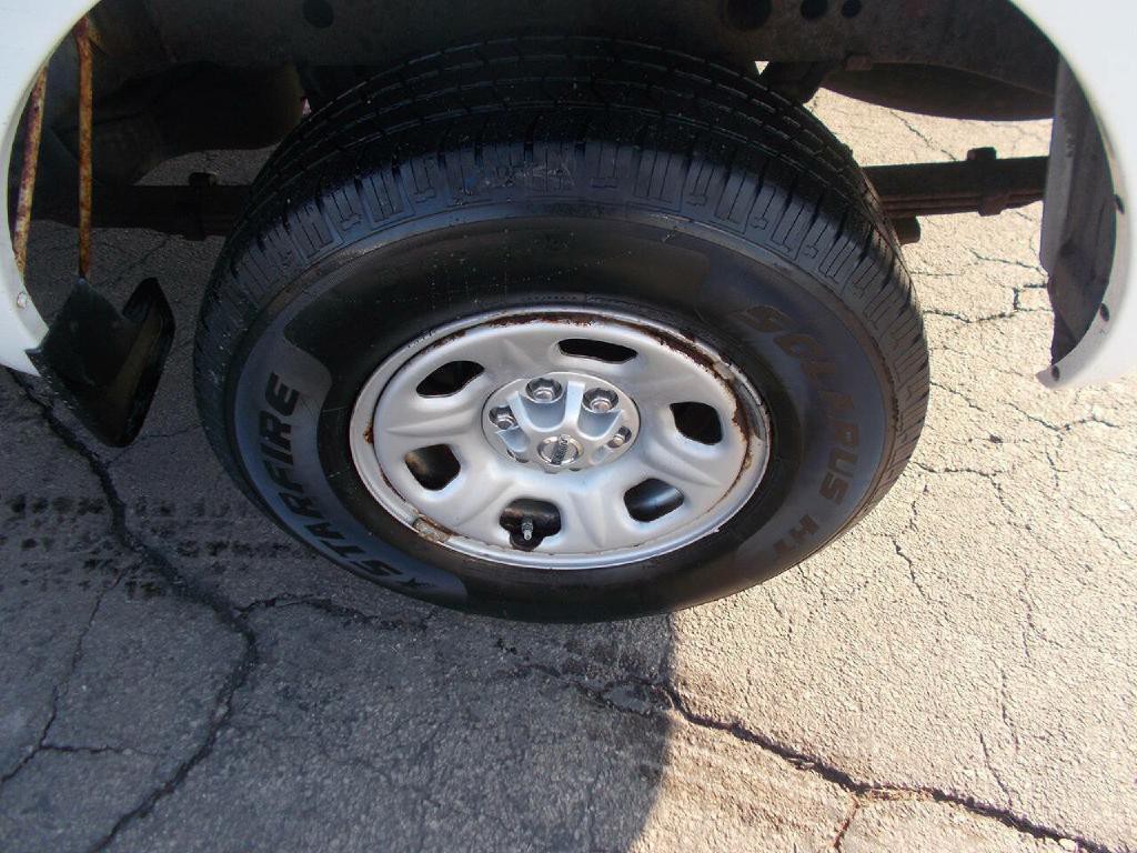 2015 Nissan Frontier Image 5