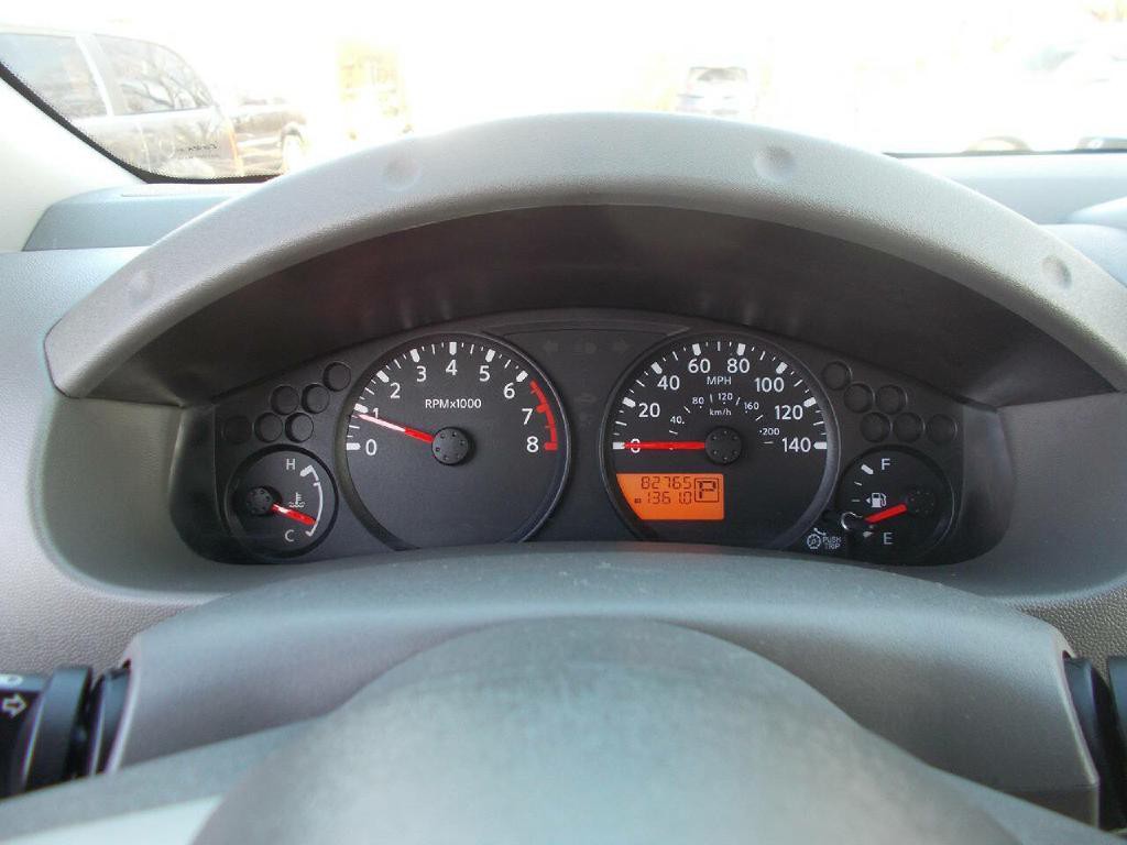 2015 Nissan Frontier Image 18