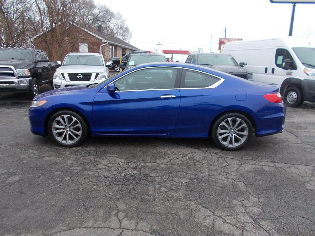 2015 Honda Accord Image 1