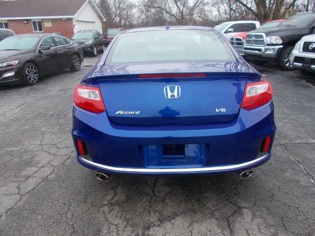 2015 Honda Accord Image 4