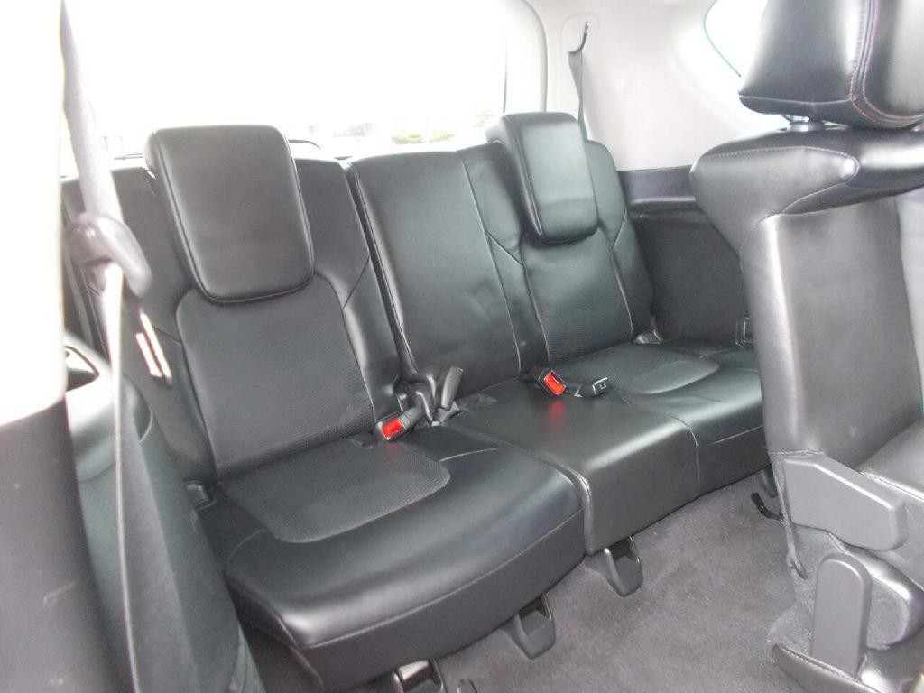 2018 Nissan Armada Image 17