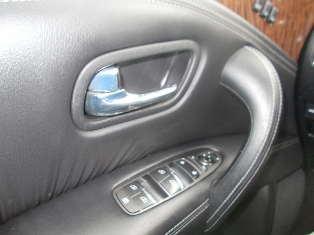 2018 Nissan Armada Image 20
