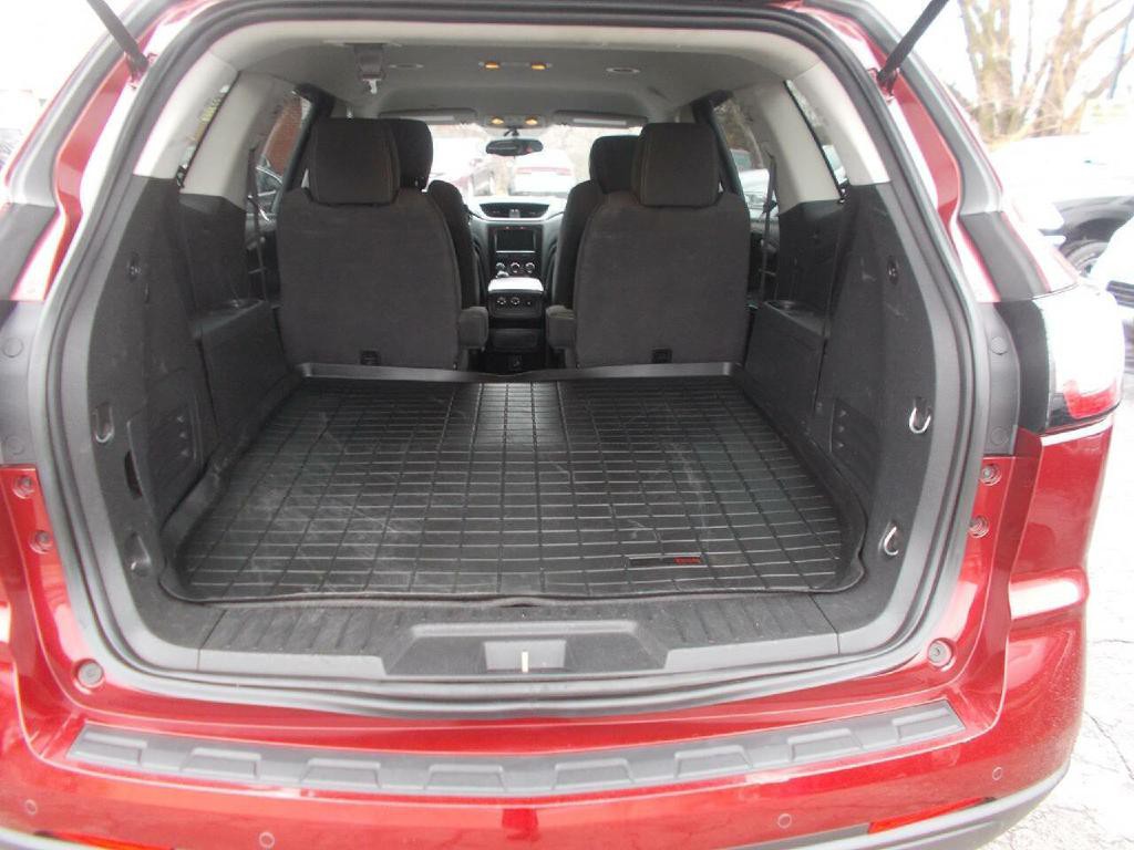 2017 Chevrolet Traverse Image 8