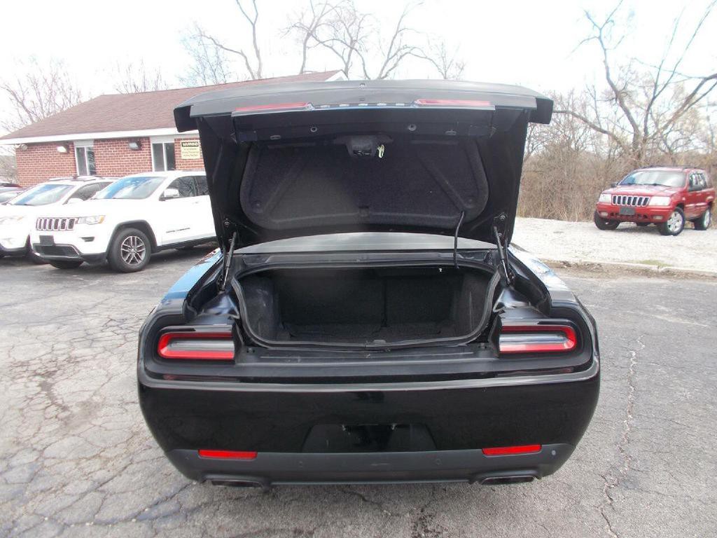 2019 Dodge Challenger Image 6