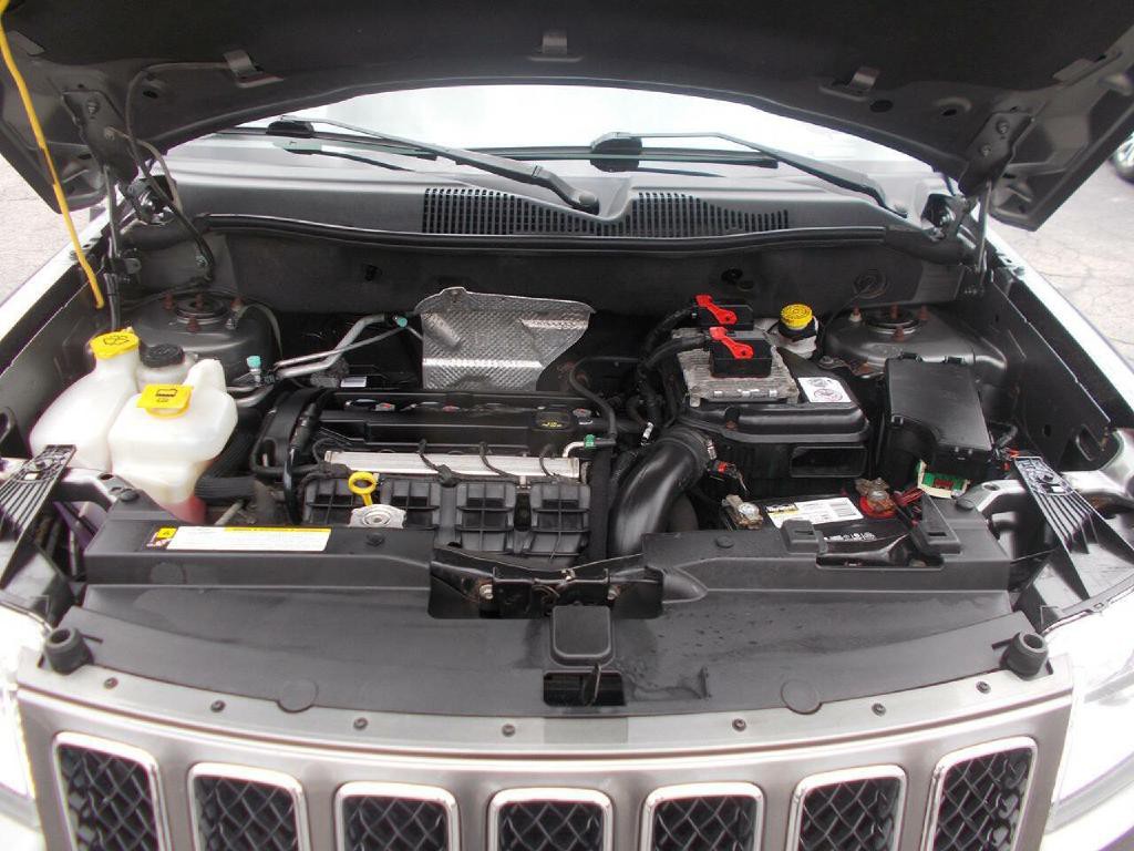 2013 Jeep Compass Image 7