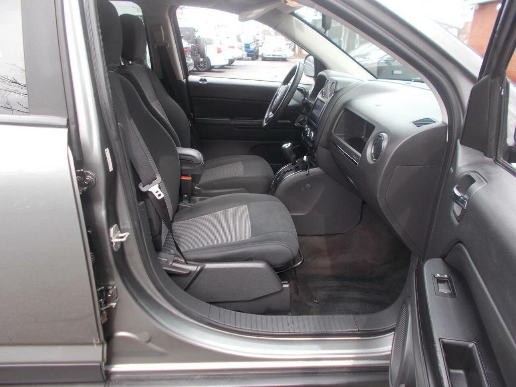 2013 Jeep Compass Image 13