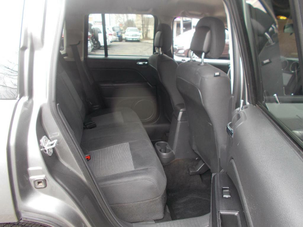 2013 Jeep Compass Image 15