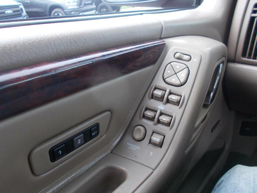 2001 Jeep Grand Cherokee Image 15