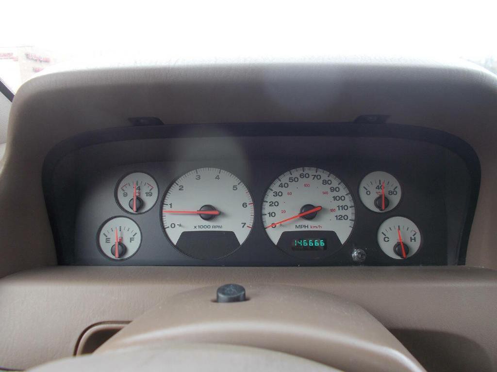 2001 Jeep Grand Cherokee Image 16