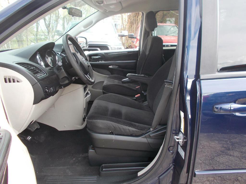 2017 Dodge Grand Caravan Image 9