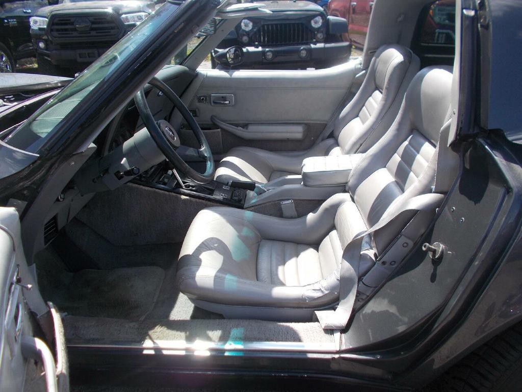 1981 Chevrolet Corvette Image 8