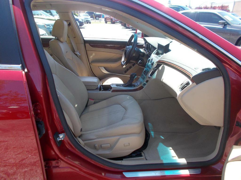 2008 Cadillac CTS Image 12