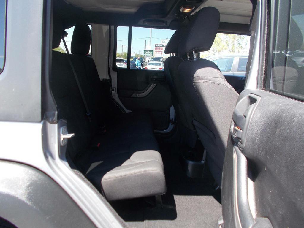 2014 Jeep Wrangler Unlimited Image 14