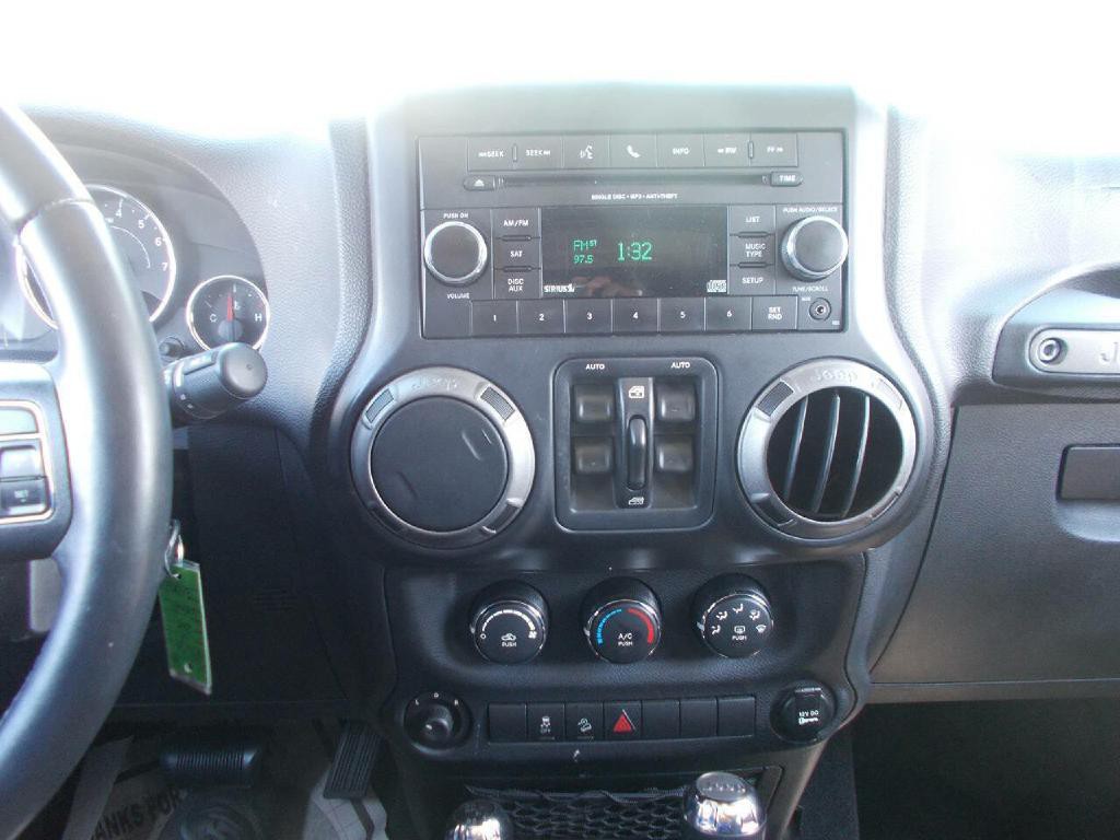 2014 Jeep Wrangler Unlimited Image 17