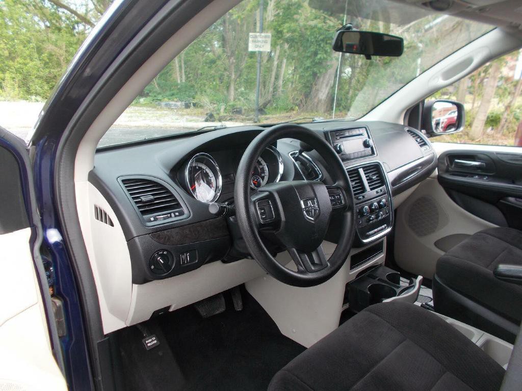 2013 Dodge Grand Caravan Image 7