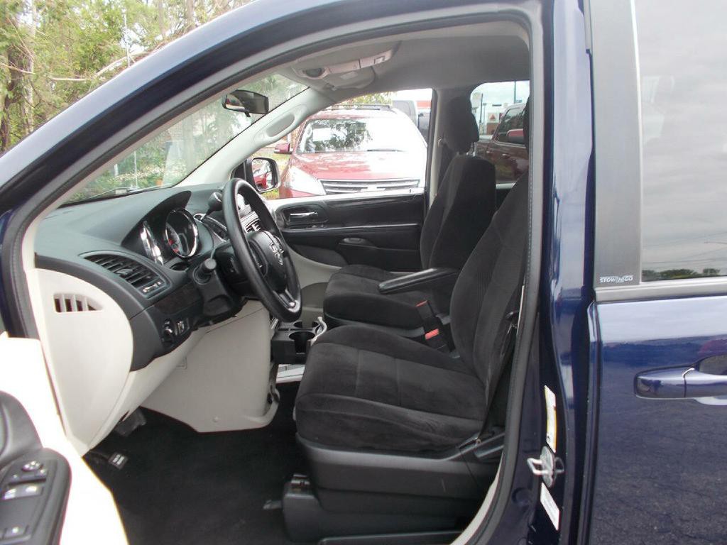 2013 Dodge Grand Caravan Image 8