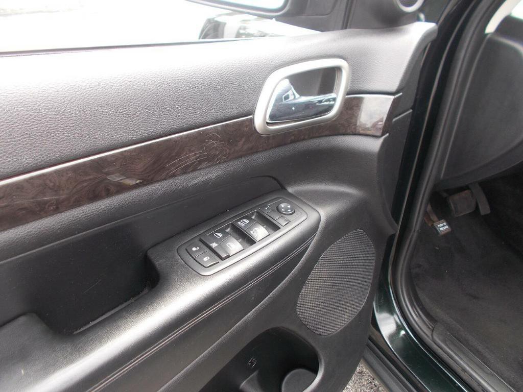 2013 Jeep Grand Cherokee Image 8