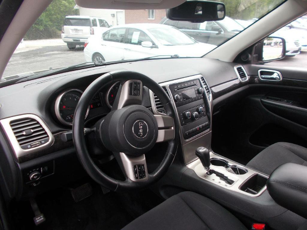 2013 Jeep Grand Cherokee Image 9