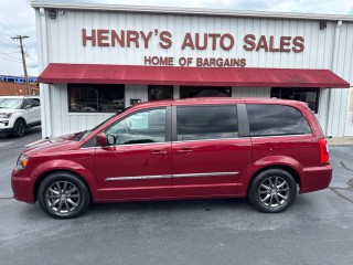 Image for 2016 Chrysler Town & Country S ID: 6718528
