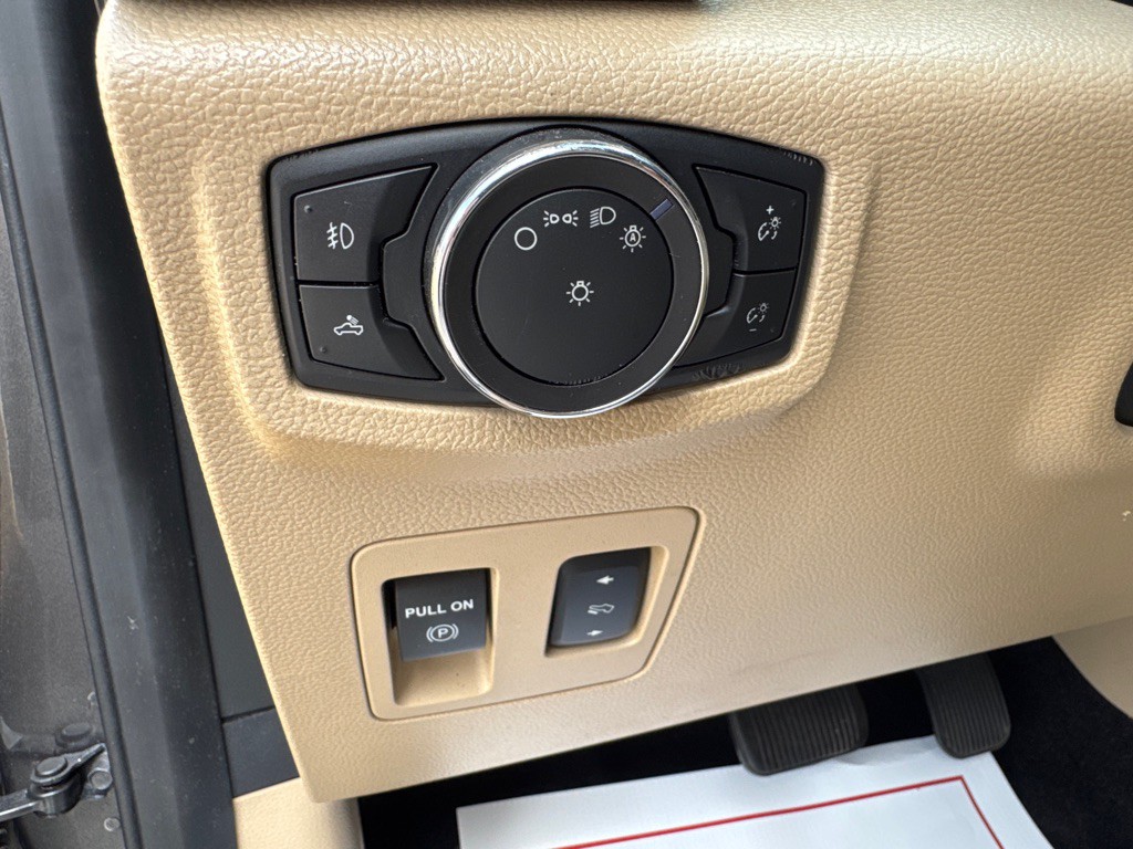2015 Ford F-150 Image 13