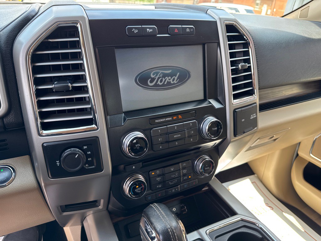 2015 Ford F-150 Image 15