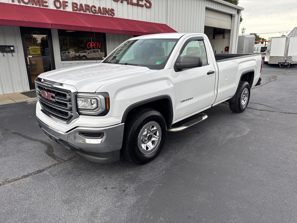 2017 GMC Sierra Image 2