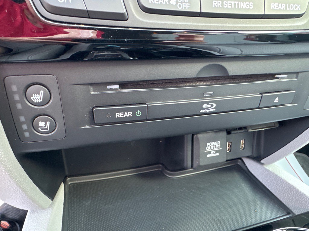2017 Honda Pilot Image 13