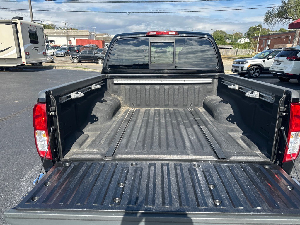 2015 Nissan Frontier Image 10