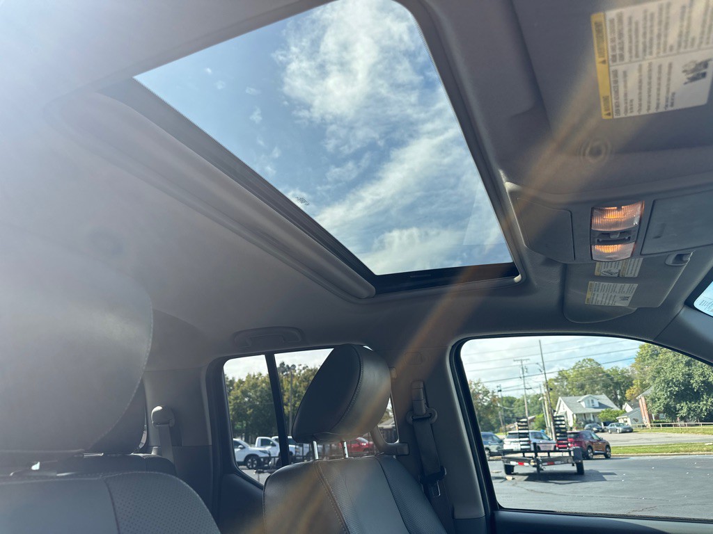 2015 Nissan Frontier Image 18