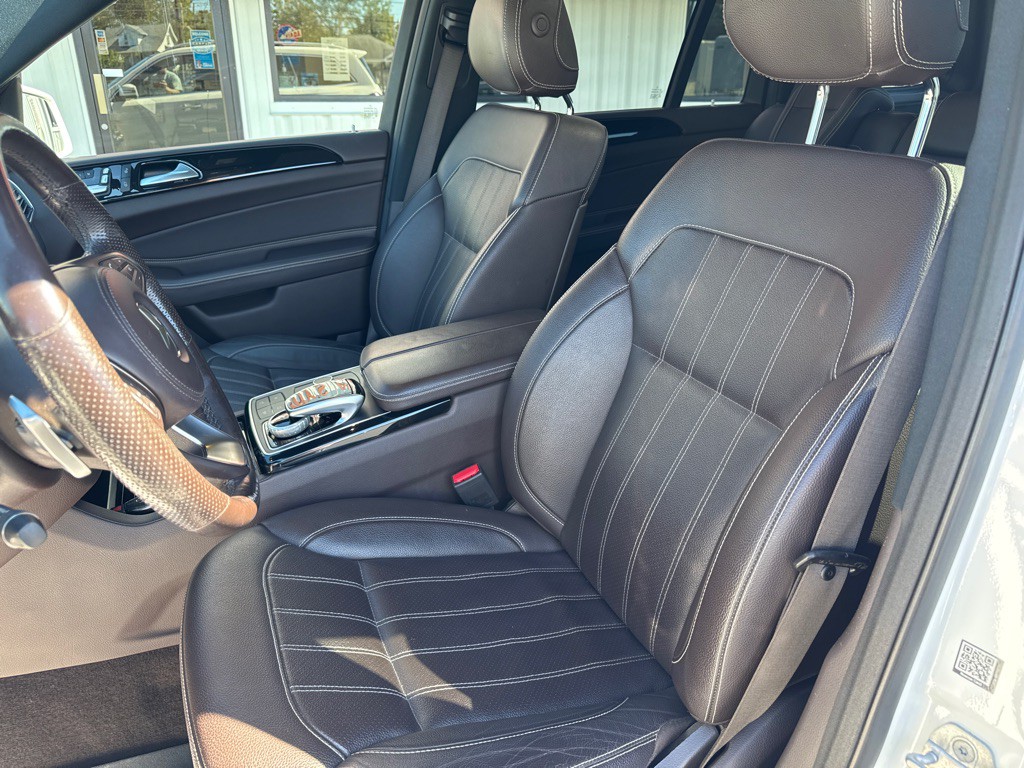 2017 Mercedes-Benz GLS-Class Image 9